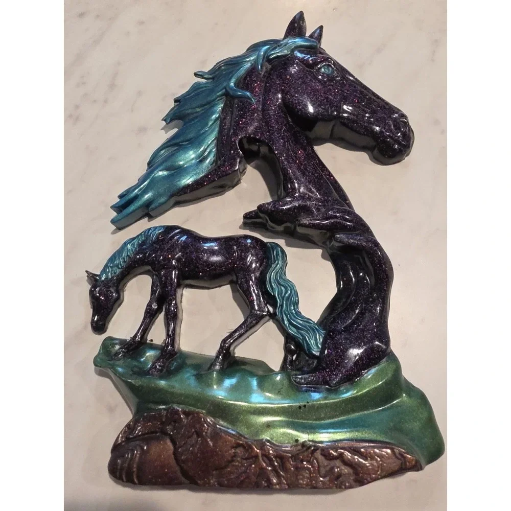 Handmade Resin Horse Wall Hanging‎